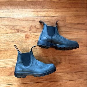Bluntstone 587 size 8.5 Rustic Black, worn a couple of times EUC